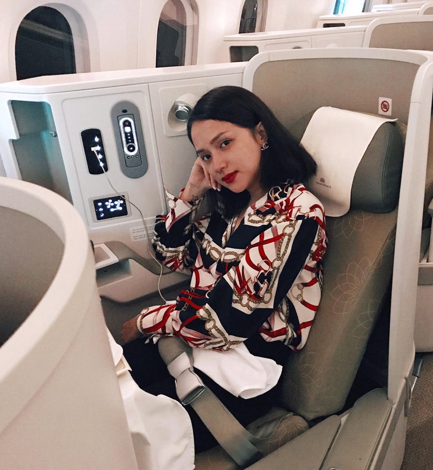 Cuộc sống giàu có đáng mơ ước của Hương Giang Idol